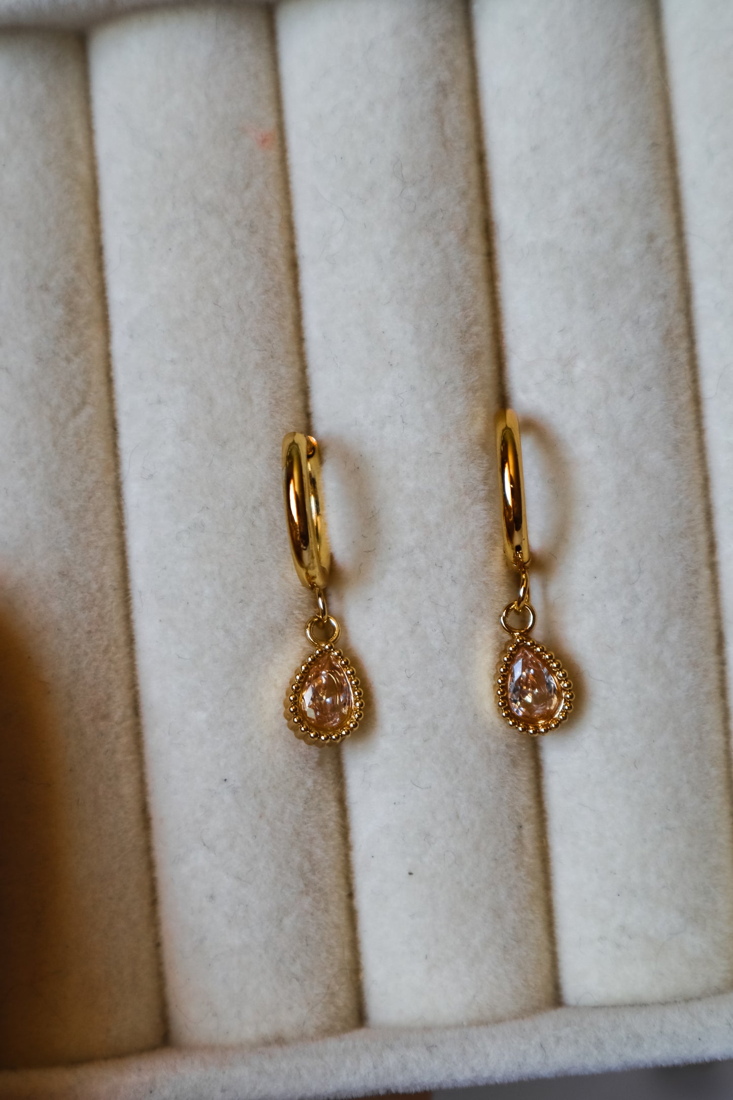 Argolas Golden Drop